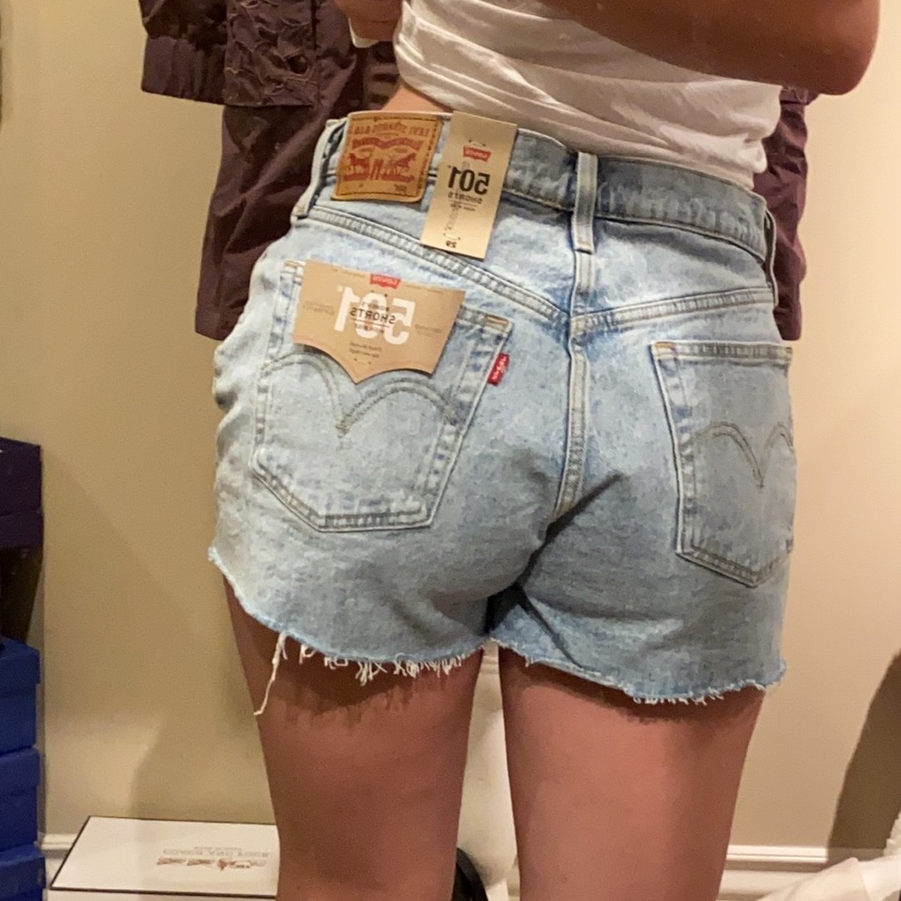 501 Levi’s shorts - Picture 3 of 4